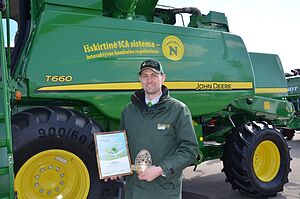 DOJUS agro Ką pasėsi... 2014 laureatas - John Deete T660 kombainas